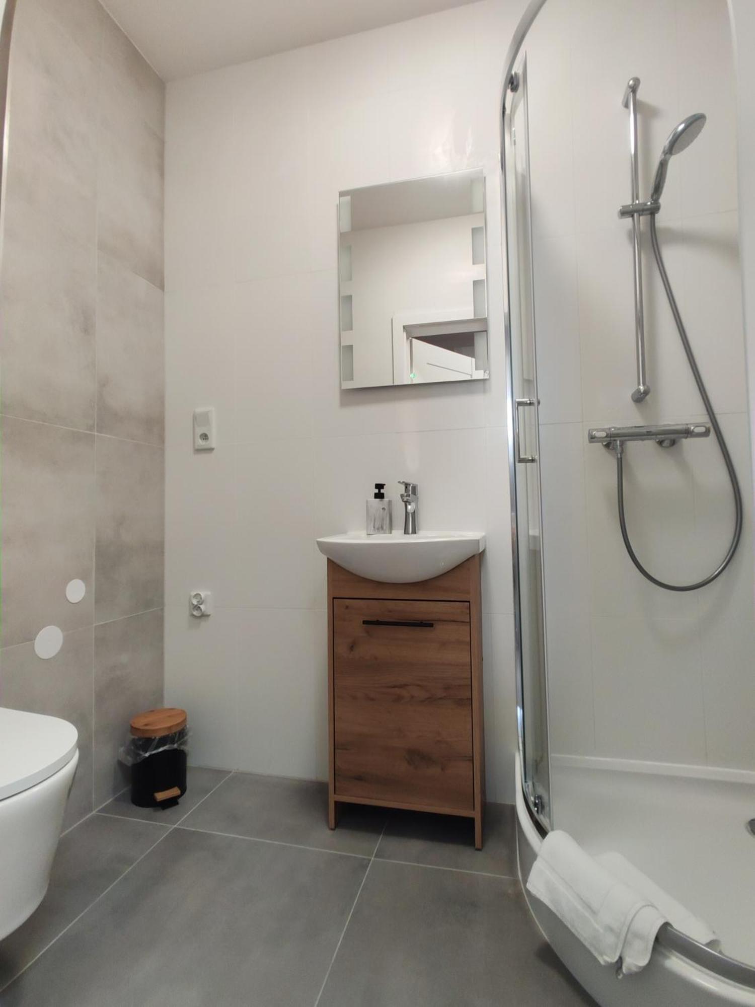 Apartamenty Na Rynku Тарнув Екстер'єр фото